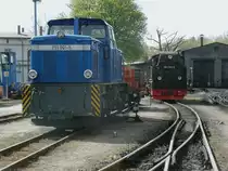 Vor dem Werkstattgel�nde in Putbus am 05.Mai 2013 aufgenommen:251 901 und 99 1781.