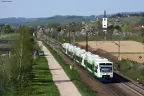 BSB 88433 Elzach-Freiburg Hbf verl�sst den Bahnhof Denzlingen am 25.04.2013. Hier die Auflistung des Quartetts von vorne nach hinten: VT 019 (650 046-5), VT 010 (650 037-4  Winden im Elztal ), VT 016 (650 040-2  Denzlingen ) und ganz hinten VT 021 (650 048-1).