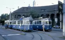 Z�rich VBZ Tram 5 (Be 4/4 1371) / Tram 6 (Be 4/4 1387) Tessinerplatz / Bahnhof Z�rich-Enge im August 1986.