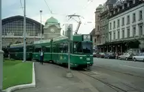 Basel BVB Tram 2 (Be 4/6 663) Centralbahnplatz am 7. Juli 1990. - Die Serie Be 4/6 659 - 680 wurde 1990 von SWP / SIG / ABB / Siemens hergestellt.