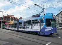 Ganz neuer Werbewagen. Der Be 4/6S hat die Werbung f�r BOMBERG Uhren verloren und wirbt neu f�r die Basler Personenschifffahrt. Die Aufnahme entstand am 08.05.2013 kurz nach der Fertigstellung,als der Wagen den Fotografen auf dem Hof des Depots Wiesenplatz vorgestellt wurde.