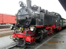 99 1771-7 von der Wei�ritztalbahn steht am 29.4.2013 im Bahnhof Freital , abfahrbereit mit ihrem Zug in Richtung Dippoldiswalde