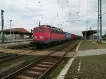 Am 09.05.2013 kam 139 285 mit einem Containerzug durch Stendal und fuhr weiter in Richtung Salzwedel.Sch�nen Gruss zur�ck an den Tf.