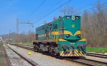 S� 644-004 f�hrt als Lokzug durch Maribor-Tabor Richtung Studenci Bahnhof. /18.4.2013