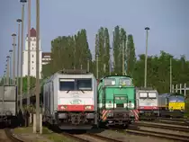 Am Abend des Himmelfahrtstages warten sie alle auf neue Arbeit: ITL 285 106, 106 001, 285 108, PB 18; Dresden Hafen, 09.05.2013
