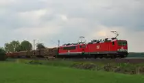 Am 9.Mai 2013 war der MEG-Holzzug auf der KBS 350 bei Elze(Han) nach Ingolstadt unterwegs...
MEG 601 in Doppeltraktion mit MEG 704.