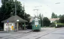 Basel BVB Tram 8 (Be 4/4 433) Neuweilerstrasse / Fr�schgasse am 29. Juni 1980.