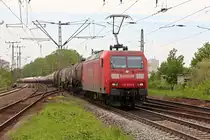 Mit einem Kesselzug durchf�hrt 145 039-4 den Bahnhof Leipzig-Thekla in Richtung Engelsdorf. 10.05.2013