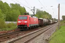 Mit einem gemischten G�terzug am Haken durchf�hrt 152 112-9 Leipzig-Thekla in Richtung Leipzig-Mockau. 10.05.13