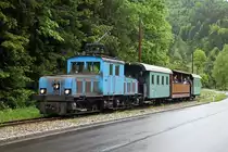 Die Saisoner�ffnung der Breitenauerbahn fand am 11.05.2013 statt. Die E3 pendelte an diesem Tag viermal durchs Breitenauertal, hier zu sehen bei Schafferwerke. Weitere Betriebstage der Bahn sind heuer noch am 20.Mai,15.Juni,20.Juli,7.September und 14.September.