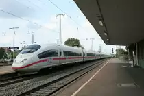 406 053-9 fuhr als ICE 106 am Nachmittag des 13.08.12 langsam durch M�llheim (Baden), nachdem er in Bad Krozingen einen Personenunfall hatte.
