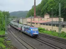 101 070-1  Adler Mannheim  zieht am 18. Mai 2013 den IC 2208 durch Kronach in Richtung Saalfeld.