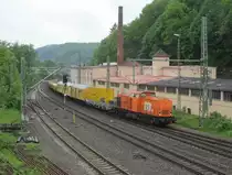 203 157-3 der BBL Logistik rangiert am 18. Mai 2013 mit einem Schleifzug in Kronach.