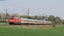 101 126-1 mit dem IC 2260 (M�nchen Hbf-Karlsruhe Hbf) bei Ebersbach 24.4.13