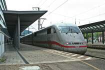 401 580-6 als ICE 72 aus Z�rich nach Berlin Ostbahnhof am 09.05.13 bei der Einfahrt in Freiburg (Breisgau) Hbf.