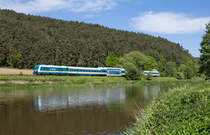 Richtung S�den rollte am 19.5.13 der ALX 84111 entlang der Naab zwischen Nabburg und Pfreimd.