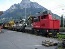 Fahrleitungsbauzug in Sargans August 2011
SBB Tm 234 206-1 / Krani XTms 40 85 9588 346-8 / Combi XTmass 99 85 9236 051-0