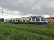 Harz Elbe Express unterwegs nach Halberstadt am 12.05.2013 in Halle Trohta