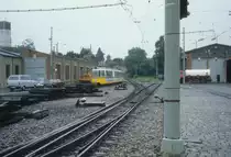Stuttgart SSB SL 6 (GT4 704) kommt am 1. Juli 1980 im M�hringen Bahnhof an. 