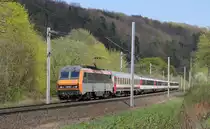 BB 26168 mit dem IC 90 (Z�rich HB-Bruxelles-Midi) bei Arzviller 25.4.13