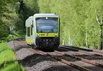 VT 650.723 der Agilis ist am 20.05.2013 auf der KBS 855 mit dem ag 84558 von Hof Hbf nach Kirchenlaibach unterwegs.