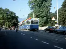 Z�rich VBZ Tram 13 (Be 4/6 1710) Bederstrasse (Hst Bahnhof Enge-Bederstrasse) im August 1986.