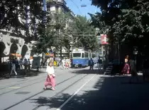 Z�rich VBZ Tram 13 (Be 4/6 1631) Bahnhofstrasse (Hst Rennweg-Augustinergasse) im August 1986.