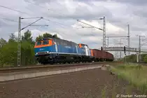 225 002-5 & 212 242-2 NBE Rail GmbH zusammen qu�lten sie sich mit einem Eaos Ganzzug die Steigung in Stendal(Wahrburg) hoch und fuhren in Richtung Wittenberge weiter. 24.05.2013