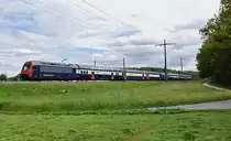 Cupfinal FC Basel-GC im Stade de Suisse Bern, GC Extrazug Nr. 1: DPZ 085+018 vor Hindelbak, 20.05.2013. 

