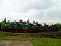 Am 25.05.13 fand in Weimar beim TEV das DR E-Lok Treffen statt. Zusehen 254 052-4, 254 106-8, 244 103-8, 244 143-4, 244 146-7 und 204 011-1.