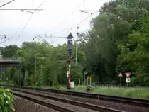 Ein Einfahrtssignal in Maintal Ost das auf Hp1 + Vr0. steht am 27.05.13