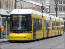Moderne Stra�enbahn in Berlin am Alexanderplatz am 23.04.2013 