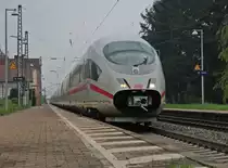 403 523-4  Schaffhausen  bei der Durchfahrt auf der KBS 703 in Kenzingen. (02.05.2013)