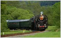 475.196 und 475.179 mit ihrem Sonderzug von �umperk (CZ) �ber Glucholazy (Pl) nach Vr�tky (SK) am 9.5.2013 nach Verovice (CZ) aufgenommen.