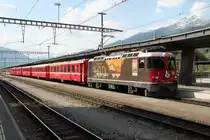 Regio mit Jubi-Lok Ge4/4 II 620  100 Jahre Bever-Scuol  nach Scuol-Tarasp am 28.05.13 in Landquart