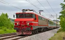 S� 363-011 zieht EC151 'Emona' durch Maribor-Tabor Richtung Ljubljana. /17.5.2013