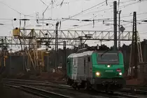 FRET 437018 am 14.12.12 als Tfzf in Duisburg-Entenfang.