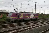 Die akiem-Lok 37027 am 22.05.13 in Worms Hbf. Sie war Lz Richtung S�den unterwegs.