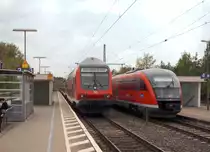 Am 6.5.13 fuhr der Doppelstock-RE nach N�rnberg in Pleinfeld au�erplanm��ig auf Gleis 3 ein. Nebenan wartete 642 118 auf Gleis 4. 