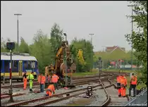 Komplett Sanierung des f�nf Gleisigen Bahn�bergangs in Bahnhof Wilhelmshaven mittels tausch der Schwellen und dem einbringen von Gleiseindeckungssystemen. 01/06/2013