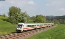IC 2064 (N�rnberg Hbf-Karlsruhe Hbf) mit Schublok 101 047-9 bei Lorch 5.5.13