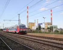 5047 056 und 5047 xxx beim Halt in Wien Haidestr. in Richtung Simmering. Aufgenommen am 14.05.2013.