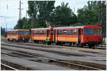 Der Bzmot 333 hat umgesetzt und kuppelt wieder an die beiden Bzx in V�c. (12.05.2013)