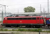 110 441-3(DB Regio AG NRW Dortmund)steht mit Sonderzug 2680 von Warnem�nde nach Berlin-Lichtenberg im BW Rostock Hbf abgestellt.02.06.2013 