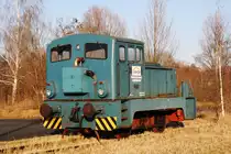 Eine V 15 vom Betondachsteinwerk Langbruckersdorf steht seit l�ngeren neben dem ehemaligen Bhf. Ketzin im Havelland.Abgelichtet wurde sie bereits am 30.11.2011.