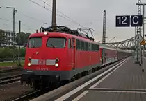Am 31.05.2013 fuhr 113 309-9 zum vierten Mal in Folge mit dem AZ 13409 in Darmstadt Hbf ein. Bei der Einfahrt h�rte man, dass die 113er sehr starke Flachstellen an allen vier Rads�tzen hat und es wer nicht verwunderlich, wenn 113 309 sowie 113 268 abgestellt wird und dann auch auf neue Rads�tze warten muss.