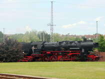 Am 08. Juni 2013 werden F�hrerstandsmitfahrten auf der 52 8177-9 der Dampflokfreunde Berlin e.V.   in den Eisenbahnwerkst�tten Eberswalde durchgef�hrt.
Anlass war das Jubil�umsfest dieser Eisenbahnwerkst�tten die vor 135 Jahren am 7. Januar 1878 als „Reparaturwerkstatt der Berlin-Stettiner Eisenbahn“ er�ffnet  wurde.

