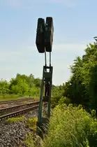 Spannwerk f�r das �stliche Ausfahrsignal im Bahnhof Kruft. 2.6.2013