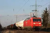 145 016 am 12.1.13 mit einem gemischten G�terzug in Ratingen-Lintorf.
Gru� an den Tf!
