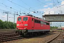 Hier ist 151 121-1 am sonnigen 08.06.2013 auf der Fahrzeugparade vom DB Museum in Koblenz-L�tzel.